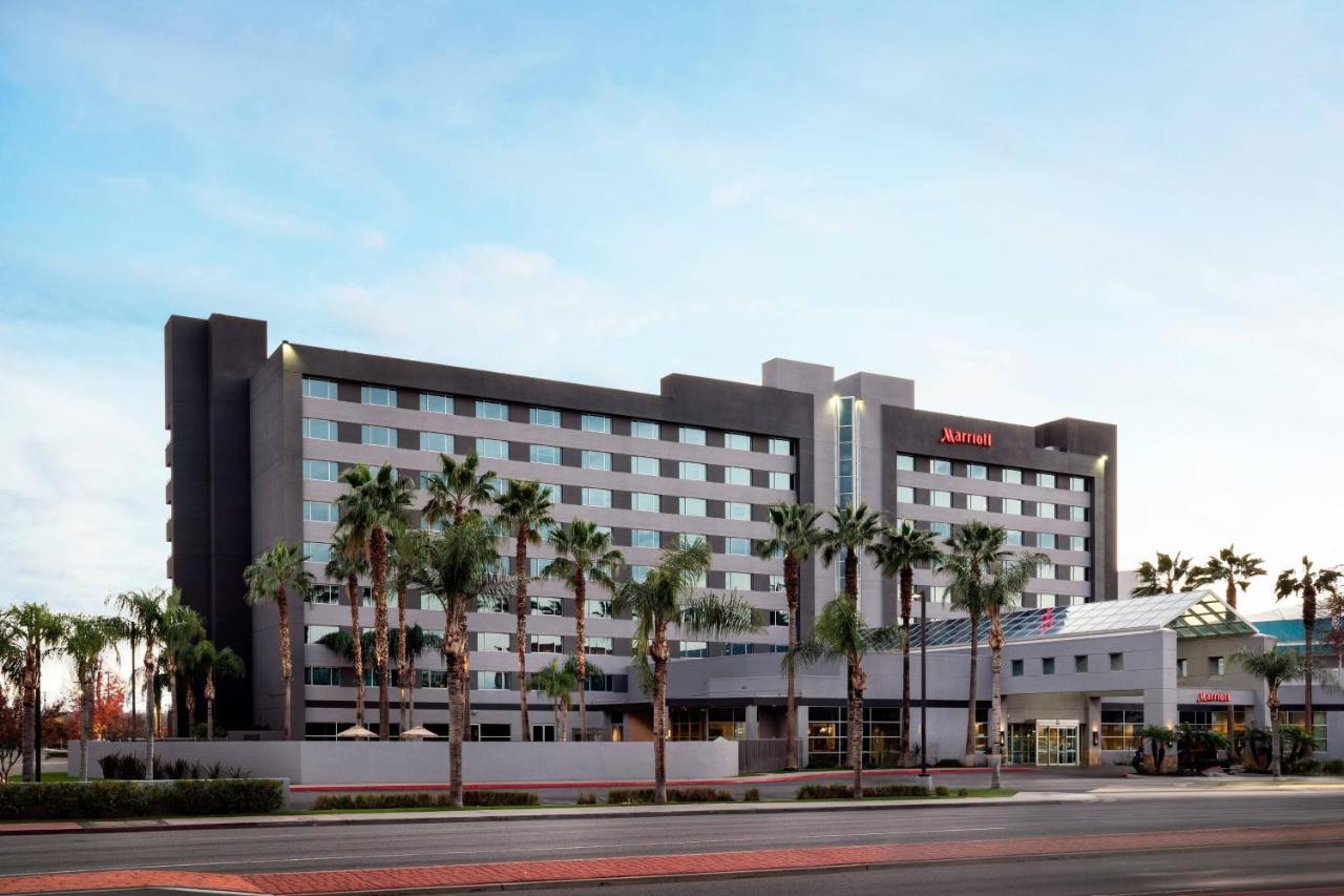 Hotel Bakersfield Marriott At The Convention Center Exterior foto