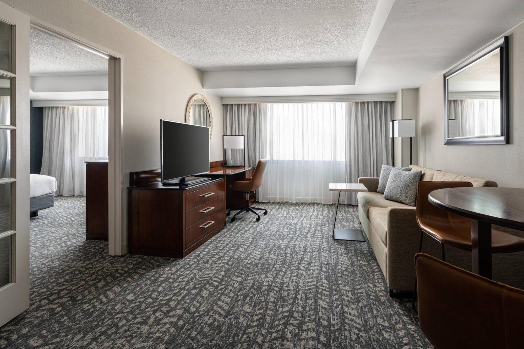Hotel Bakersfield Marriott At The Convention Center Exterior foto